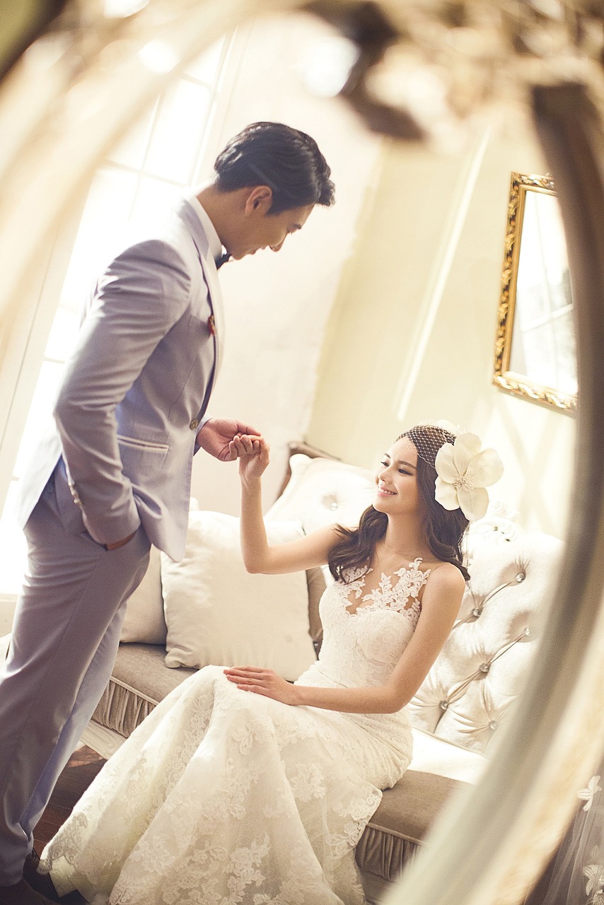 最新婚纱礼服流行趋势及选择指南全攻略